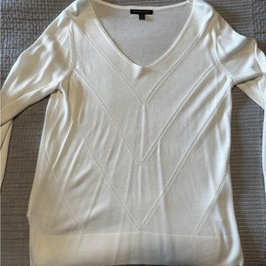 Banana Republic Smooth-V light sweater